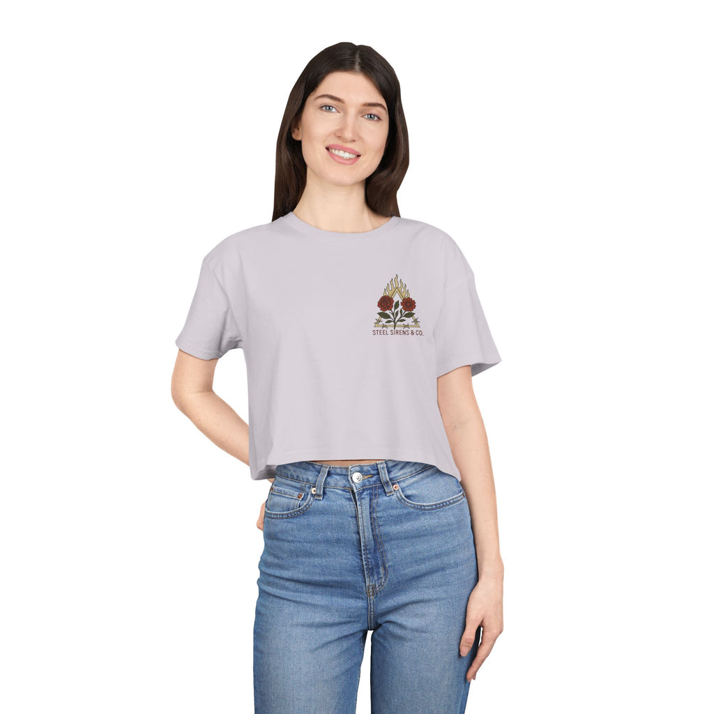 Medusa’s Kiss Cropped Tee